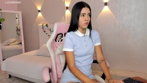 Mia Gomez online show from February 2025 03:52:01 PM