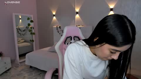 Mia Gomez online show from March 2025 12:23:01 PM