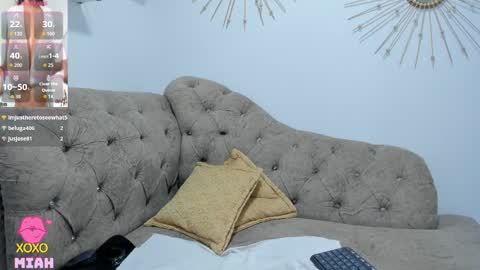 Miah Collins online show from December 2025 07:58:01 AM