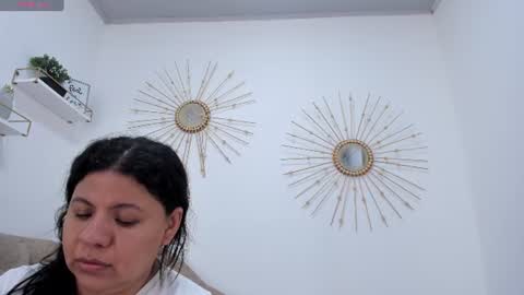 Snapshot of miah_bigboobs chatting on June 2026 03:45:01 PM Miah Collins online show from June 2026 03:45:01 PM