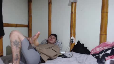 Snapshot of miahells chatting on February 2025 09:24:02 PM Mia Sam online show from February 2025 09:24:02 PM