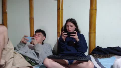 Snapshot of miahells chatting on March 2025 04:27:02 AM Mia Sam online show from March 2025 04:27:02 AM