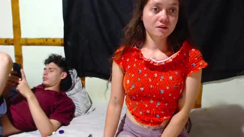 Snapshot of miahells chatting on September 2025 09:04:01 PM Mia Sam online show from September 2025 09:04:01 PM