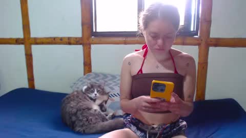 Snapshot of miahells chatting on October 2025 02:35:02 PM Mia Sam online show from October 2025 02:35:02 PM