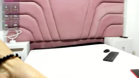 Snapshot of miajhonsonx chatting on October 2025 12:24:01 PM miajhonsonx online show from October 2025 12:24:01 PM