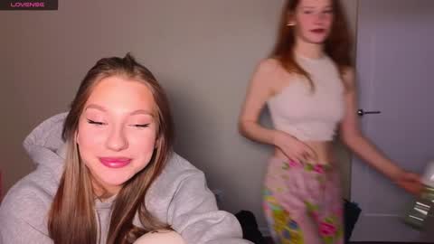 milanaaaa online show from February 2025 06:59:01 PM