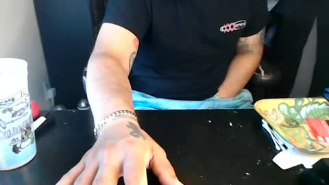 Mark online show from October 2025 03:40:01 PM