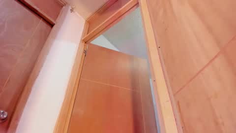 miakirshner_ online show from September 2025 02:11:02 AM