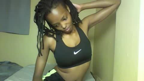 Snapshot of miami_muffin chatting on February 2026 12:31:02 AM Muffin online show from February 2026 12:31:02 AM