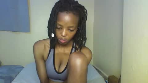 Snapshot of miami_muffin chatting on February 2026 12:48:02 PM Muffin online show from February 2026 12:48:02 PM