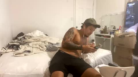 miamiclos1 online show from November 2025 12:58:02 PM