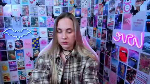 miamilas online show from October 2025 04:18:02 PM