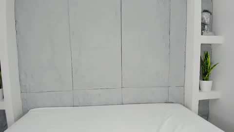 Mia Mistrex online show from December 2025 04:19:01 AM