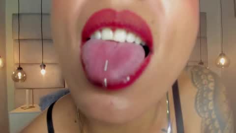 Mia Morgann online show from January 2025 06:01:02 PM