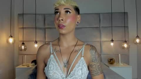 Mia Morgann online show from January 2025 10:39:01 PM