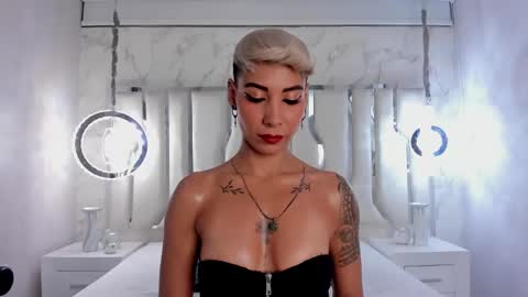 Mia Morgann online show from February 2025 01:55:02 PM