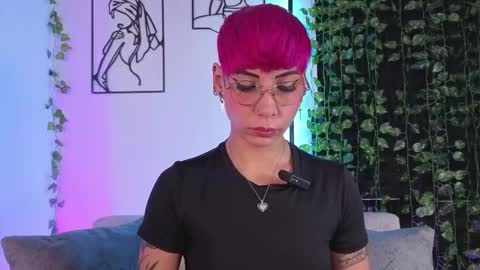 Mia Morgann online show from February 2026 02:57:02 PM