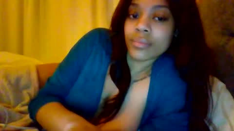 MiaMuffn online show from March 2026 10:38:01 PM