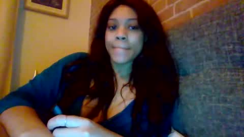 Snapshot of miamuffin8 chatting on April 2026 10:24:01 AM MiaMuffn online show from April 2026 10:24:01 AM