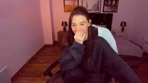 Mia online show from December 2024 10:02:02 PM