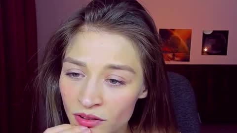 Mia online show from January 2025 11:29:01 PM