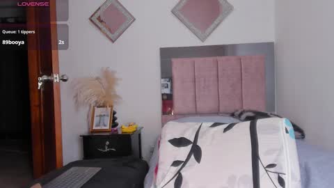 Snapshot of miapearls_ chatting on February 2026 06:26:01 AM miapearls_ online show from February 2026 06:26:01 AM