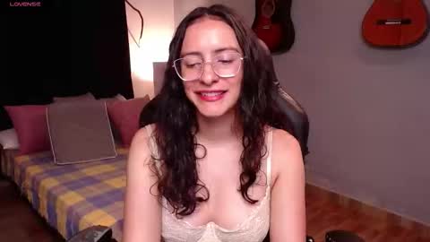 MIAPORTMANN online show from January 2026 04:56:02 PM