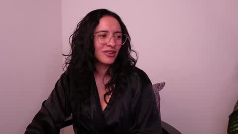 Snapshot of miaportman chatting on July 2026 01:11:01 AM MIAPORTMANN online show from July 2026 01:11:01 AM