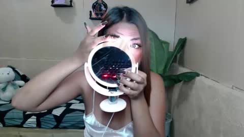 mia online show from April 2026 02:58:02 AM