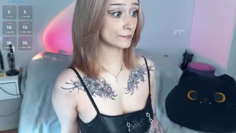 Mia online show from March 2026 01:17:01 PM