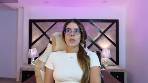 Snapshot of miasilverr chatting on March 2026 08:26:02 PM Mia online show from March 2026 08:26:02 PM