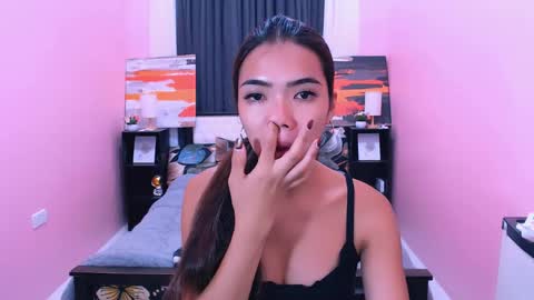 Snapshot of miasmith09 chatting on May 2026 01:00:01 AM Pau and jence online show from May 2026 01:00:01 AM