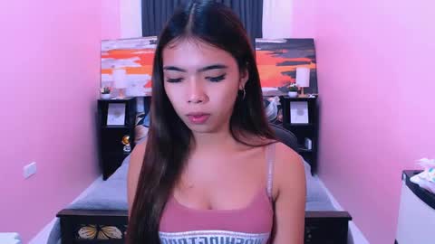 Snapshot of miasmith09 chatting on May 2026 01:46:01 AM Pau and jence online show from May 2026 01:46:01 AM