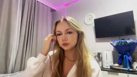 Snapshot of miasuszynski chatting on February 2026 07:45:02 PM Milana online show from February 2026 07:45:02 PM