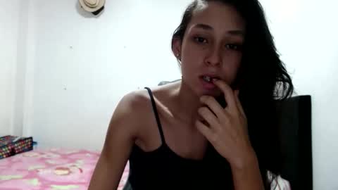 Snapshot of miasweet333 chatting on February 2026 06:44:02 PM mia online show from February 2026 06:44:02 PM