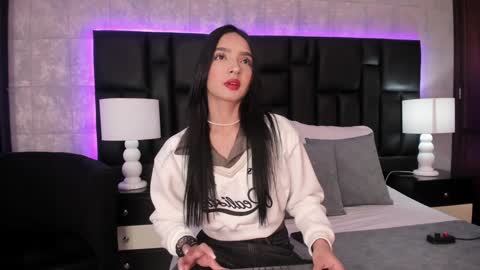 Mia Sweetth online show from December 2024 12:45:02 PM