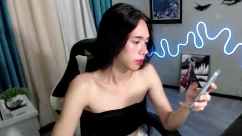 Snapshot of miatrixs chatting on January 2025 10:01:01 PM Mia online show from January 2025 10:01:01 PM