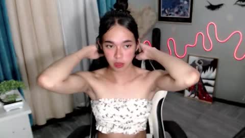 Snapshot of miatrixs chatting on February 2025 04:00:02 PM Mia online show from February 2025 04:00:02 PM