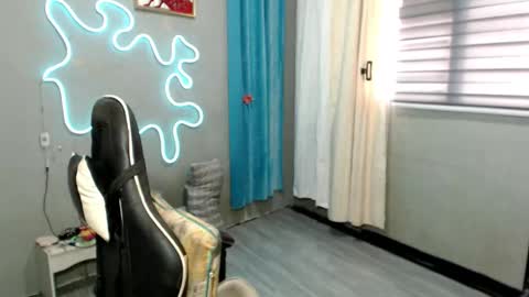 Snapshot of miatrixs chatting on October 2025 08:09:01 AM Mia online show from October 2025 08:09:01 AM