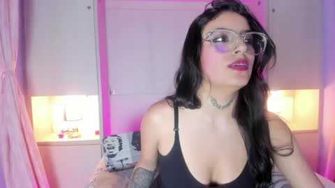 Snapshot of miaturnerr_ chatting on April 2026 03:43:02 AM miaturnerr_ online show from April 2026 03:43:02 AM