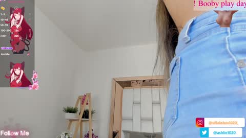 Mia Villalobos online show from January 2025 03:50:01 PM