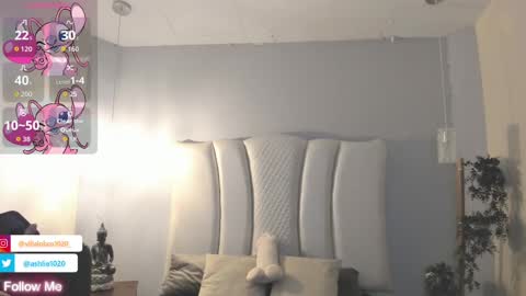 Mia Villalobos online show from September 2025 11:57:01 AM