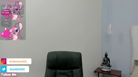 Mia Villalobos online show from October 2025 12:08:02 PM