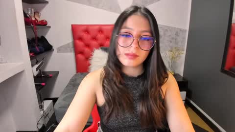 Snapshot of miawils_ chatting on December 2024 07:45:01 PM M I A W I L S online show from December 2024 07:45:01 PM