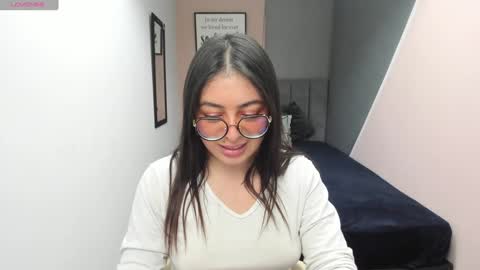 Snapshot of miawils_ chatting on February 2025 01:47:02 AM M I A W I L S online show from February 2025 01:47:02 AM