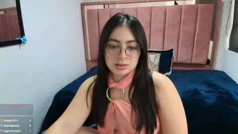 Snapshot of miawils_ chatting on May 2026 09:13:01 PM M I A W I L S online show from May 2026 09:13:01 PM
