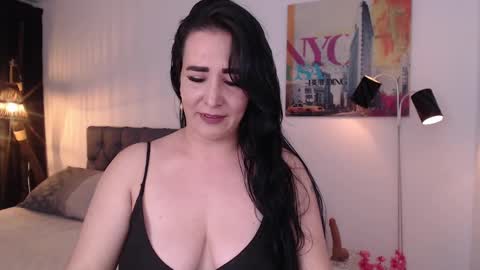 Snapshot of miawilson_1 chatting on January 2025 05:42:02 AM Mia Wilson online show from January 2025 05:42:02 AM