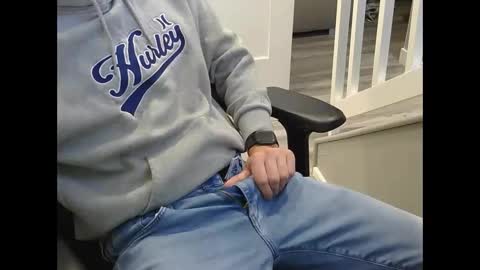 mic6969mic online show from November 2025 03:23:02 PM