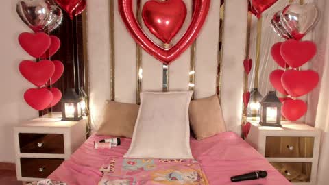 Snapshot of micaelahott_ chatting on February 2025 07:15:02 AM micaelahott_ online show from February 2025 07:15:02 AM