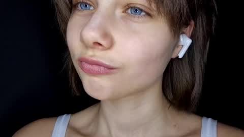 Luna online show from November 2025 02:21:02 PM